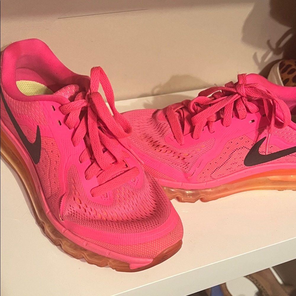 Nike air max 2006 Women's Bright Pink Shoes US 7